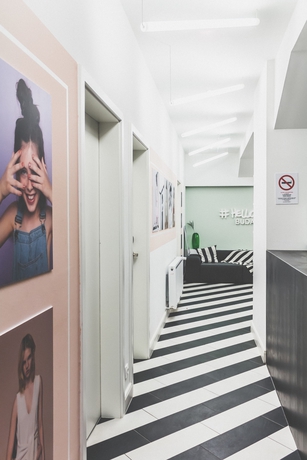 Imagen de los interiores del The Magazine Hotel and Apartments. Foto 12