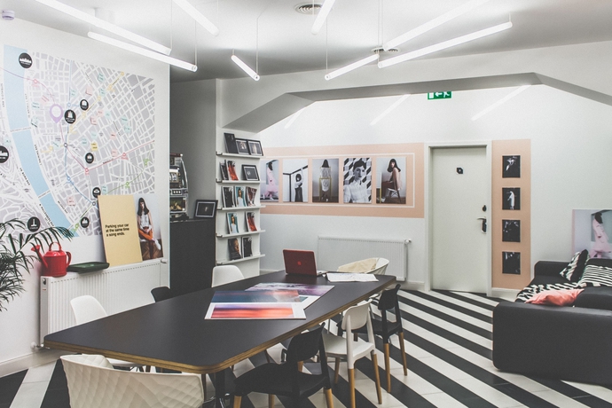 Imagen de los interiores del The Magazine Hotel and Apartments. Foto 18