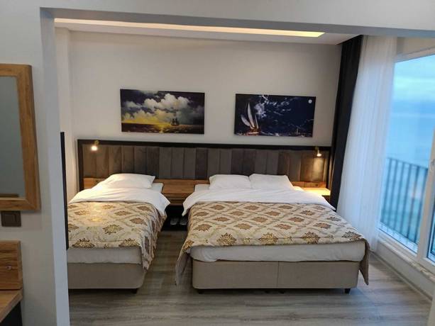 Imagen de la habitación del The Marine Hotel, Arsin. Foto 12