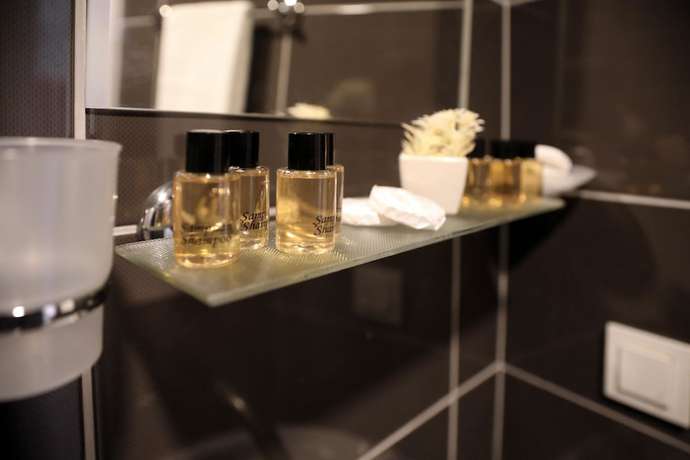Imagen de la habitación del The Merwano Hotel. Foto 14