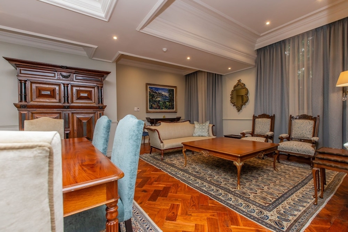 Imagen de la habitación del The Monarch Hotel. Foto 10