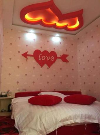 Imagen general del The Most Beautiful Time Theme Hotel. Foto 6