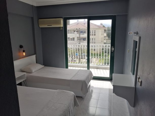 Imagen de la habitación del The Mu Hotel. Foto 9