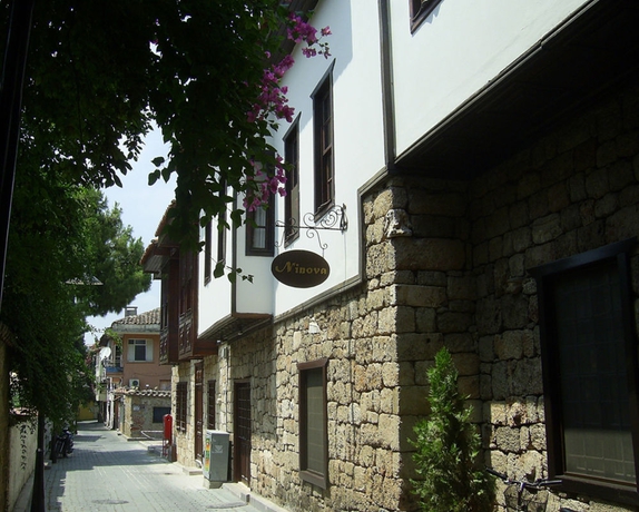 Imagen de los exteriores del The Ninova. Foto 12
