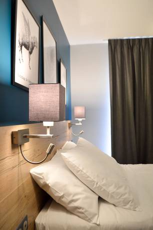 Imagen de la habitación del The Originals City, Ax Hotel, La Ch&acirc;taigneraie. Foto 2