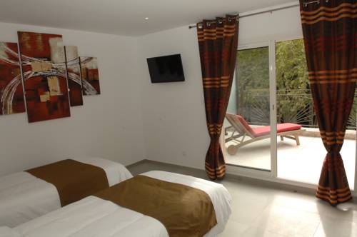 Imagen de la habitación del The Originals City, H&ocirc;tel Les Bastides Du Gapeau, Hy&egrave;res Nord. Foto 3