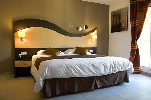 Imagen de la habitación del The Originals City, H&ocirc;tel Les Bastides Du Gapeau, Hy&egrave;res Nord. Foto 5