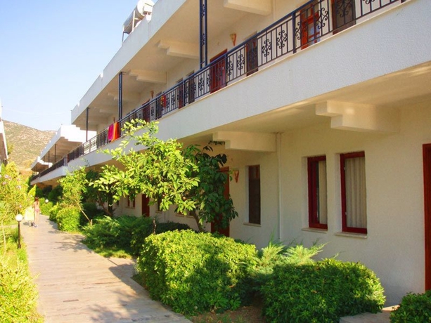 Imagen de los exteriores del The Palm Club Apart Otel. Foto 8