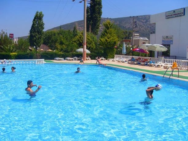Imagen de la piscina del The Palm Club Apart Otel. Foto 19
