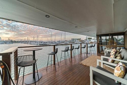 Imagen de la habitación del The Pier Pods on the water- 50m from Townsville bus terminal and ferry terminal- Passport ID requrie. Foto 18