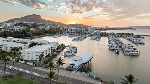 Imagen general del The Pier Pods on the water- 50m from Townsville bus terminal and ferry terminal- Passport ID requrie. Foto 15