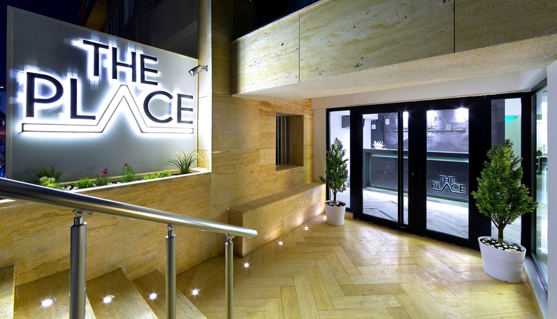 Imagen de los interiores del The Place Hotel. Foto 13