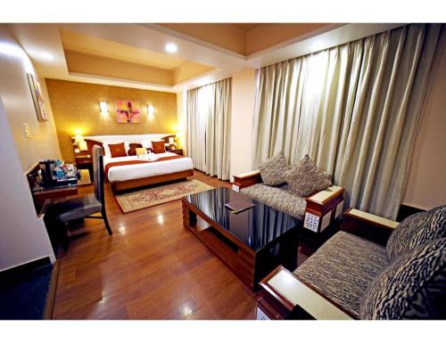 Imagen general del The Red Velvet Hotel Samarpan, Patna. Foto 6