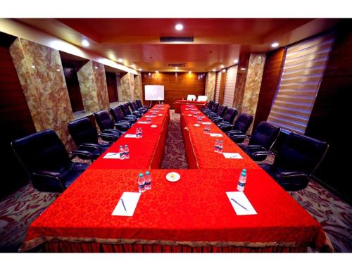 Imagen general del The Red Velvet Hotel Samarpan, Patna. Foto 9