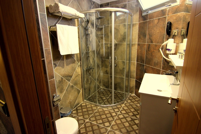 Imagen de la habitación del The Rise Aron Business Hotel Merter. Foto 8