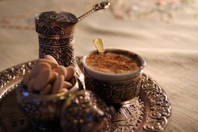 Imagen del bar/restaurante del The Rise Aron Business Hotel Merter. Foto 5