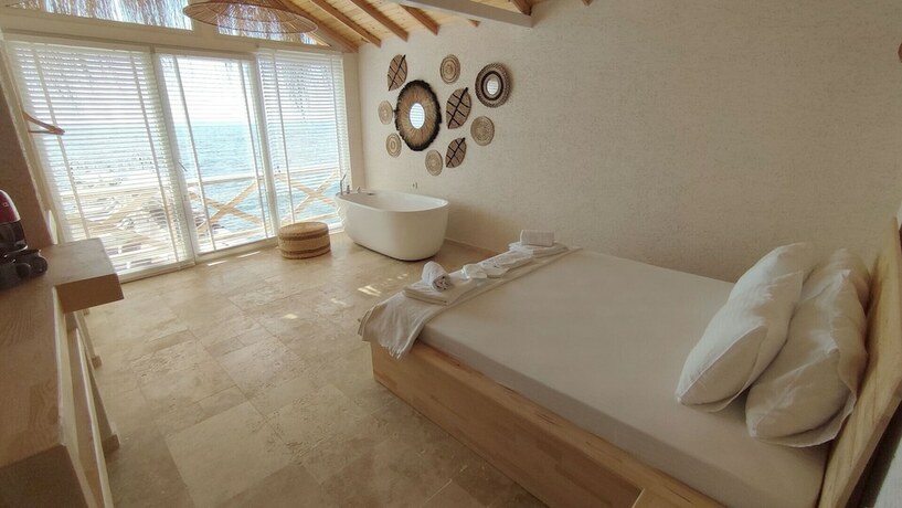 Imagen de la habitación del The Roof ADA, Islas Pr&iacute;ncipe. Foto 16