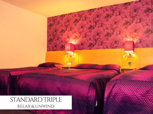 Imagen de la habitación del The Royal Alexandra Hotel. Foto 9