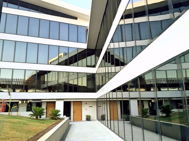Imagen de los exteriores del The S, Ascend Hotel Collection. Foto 16