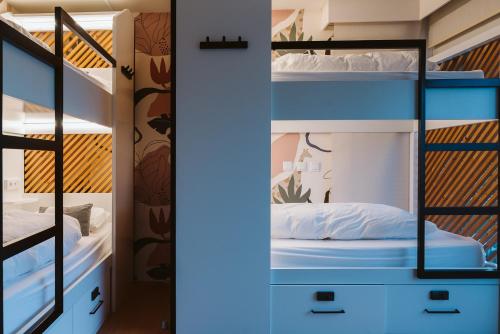 Imagen general del The Salty Pelican Yoga & Surf Retreat, Ericeira. Foto 12