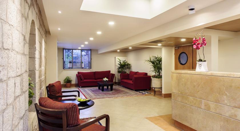 Imagen de los interiores del The Sephardic House. Foto 12