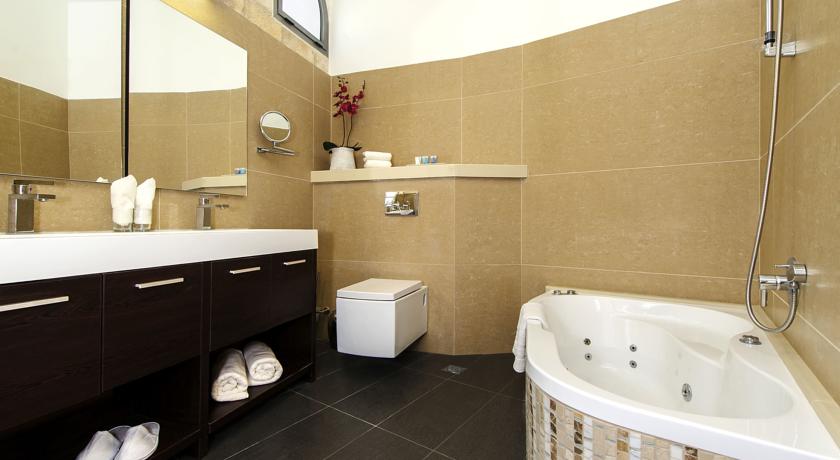 Imagen de los interiores del The Sephardic House. Foto 13