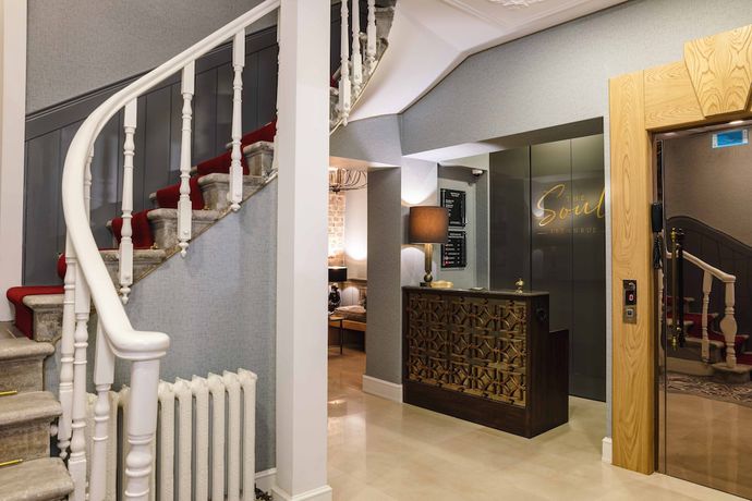Imagen de los interiores del The Soul Istanbul Hotel. Foto 19