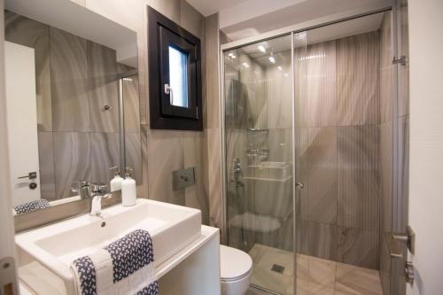 Imagen general del The View Hotel Sofas Coastal Retreat. Foto 3
