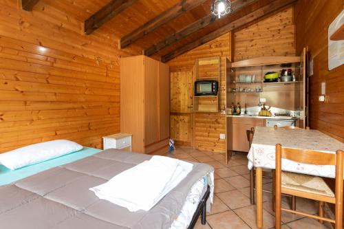 Imagen de la habitación del The Village Chalet. Foto 16