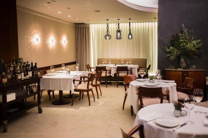 Imagen del bar/restaurante del The Vista At Hilton Tel Aviv. Foto 2