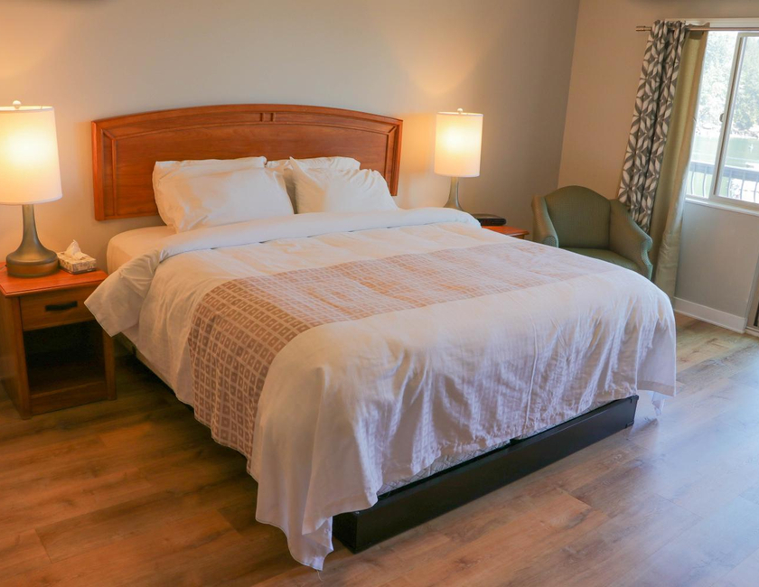 Imagen general del The Waterfront Suites And Marina. Foto 19