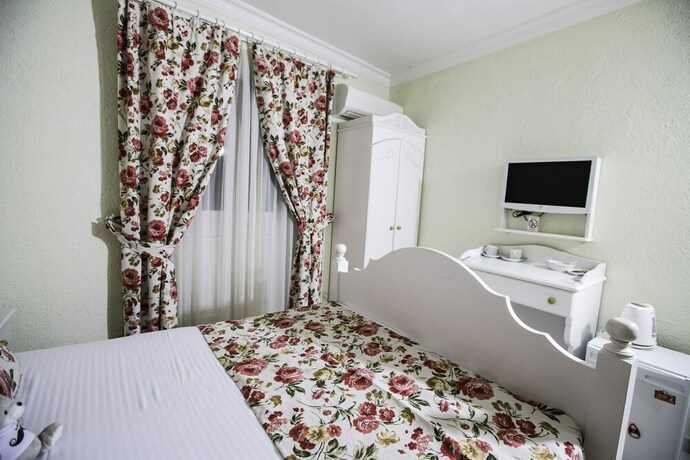 Imagen general del The White Hotel, Cesme. Foto 10