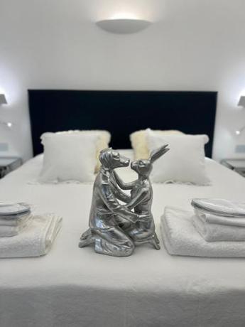 Imagen de la habitación del The White Knight Premium Boutique Hotel. Foto 12