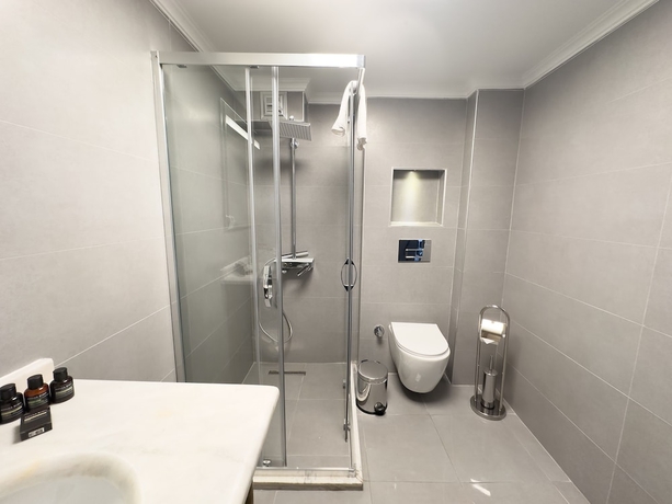 Imagen de la habitación del The Yalı Konak Hotel İzmir. Foto 11