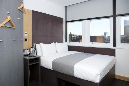 Imagen de la habitación del The Z Hotel City. Foto 7