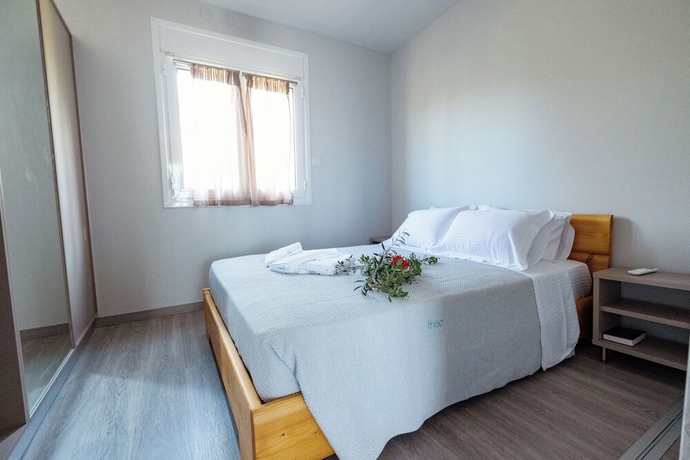Imagen de la habitación del Thea Luxury Residences. Foto 11
