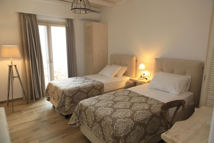 Imagen de la habitación del Theasis Luxury Suites. Foto 5