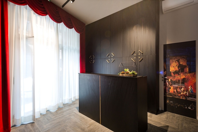 Imagen de los interiores del Theatrum Rooms and Apartments. Foto 19