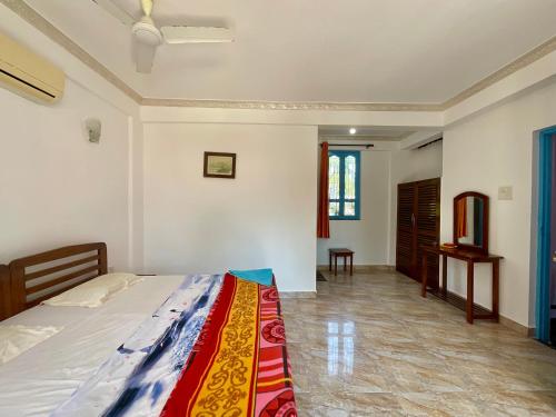 Imagen general del Thomas Ashwem x One Light Stays. Foto 13