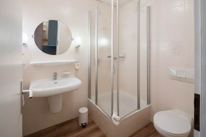Imagen de la habitación del Th&ouml;les Hotel B&uuml;cken. Foto 15
