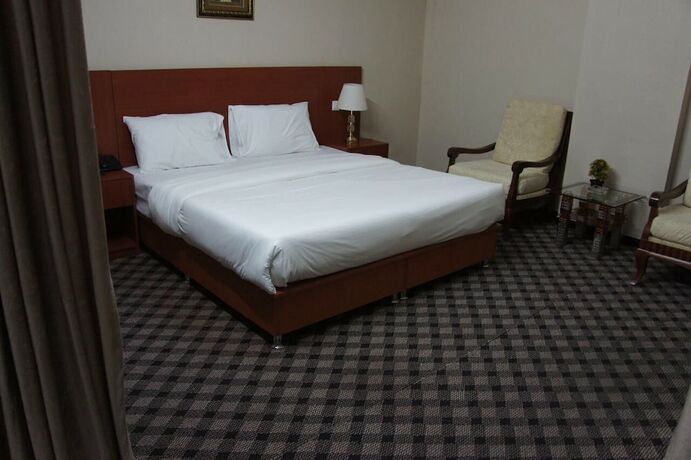 Imagen general del Three 888 Hotel. Foto 10