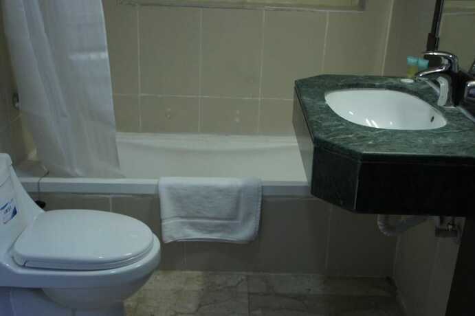 Imagen de la habitación del Three 888 Hotel. Foto 18