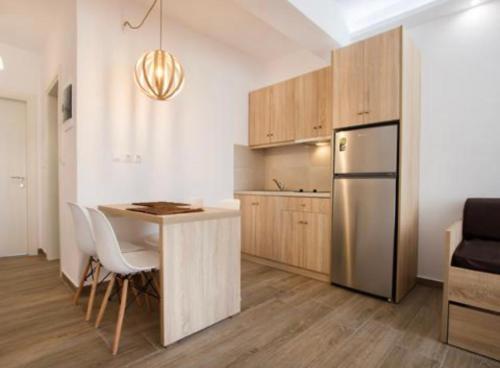 Imagen de la habitación del Three Stars Hotel. Foto 18