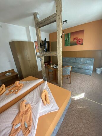 Imagen de la habitación del Th&uuml;ringer Hof, Ranis-Ziegenr&uuml;ck. Foto 19