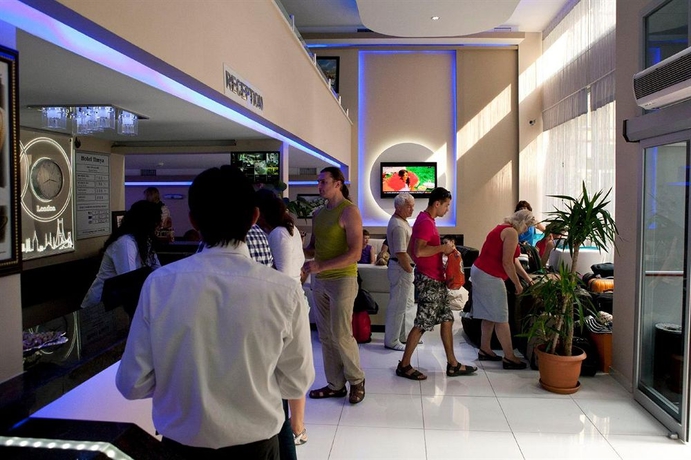 Imagen de los interiores del Timya Hotel. Foto 14