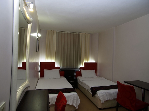 Imagen de la habitación del Timya Hotel. Foto 11