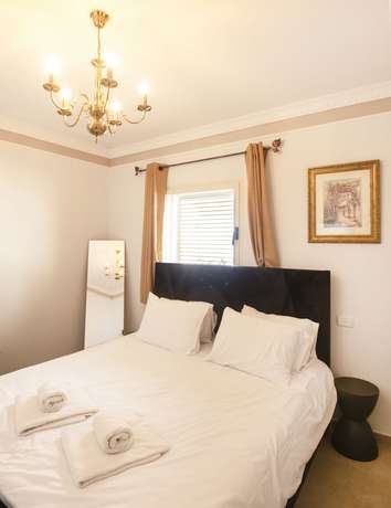 Imagen de la habitación del Tish ApartHotel. Foto 17