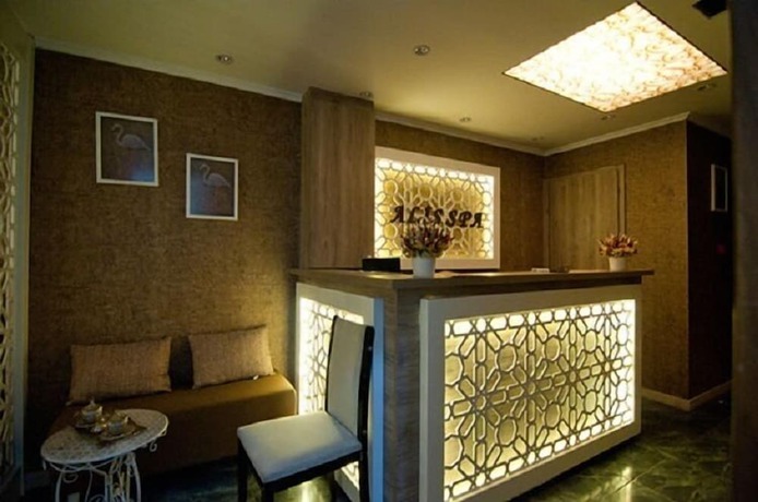 Imagen de los interiores del Tk Taxim Hotel. Foto 17