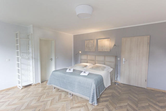 Imagen de la habitación del Tm Suites. Foto 13