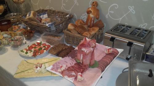 Imagen del bar/restaurante del Top Hotel Garni. Foto 2